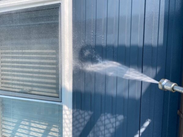 神奈川県逗子市【外壁塗装】高圧洗浄の作業の流れ