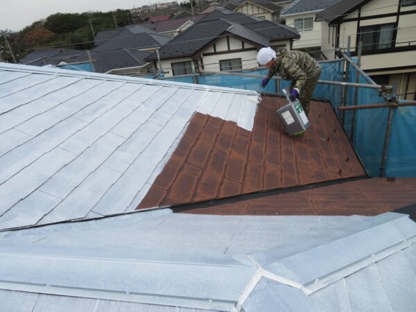 神奈川県三浦市【屋根塗装】必要不可欠な下塗りとは