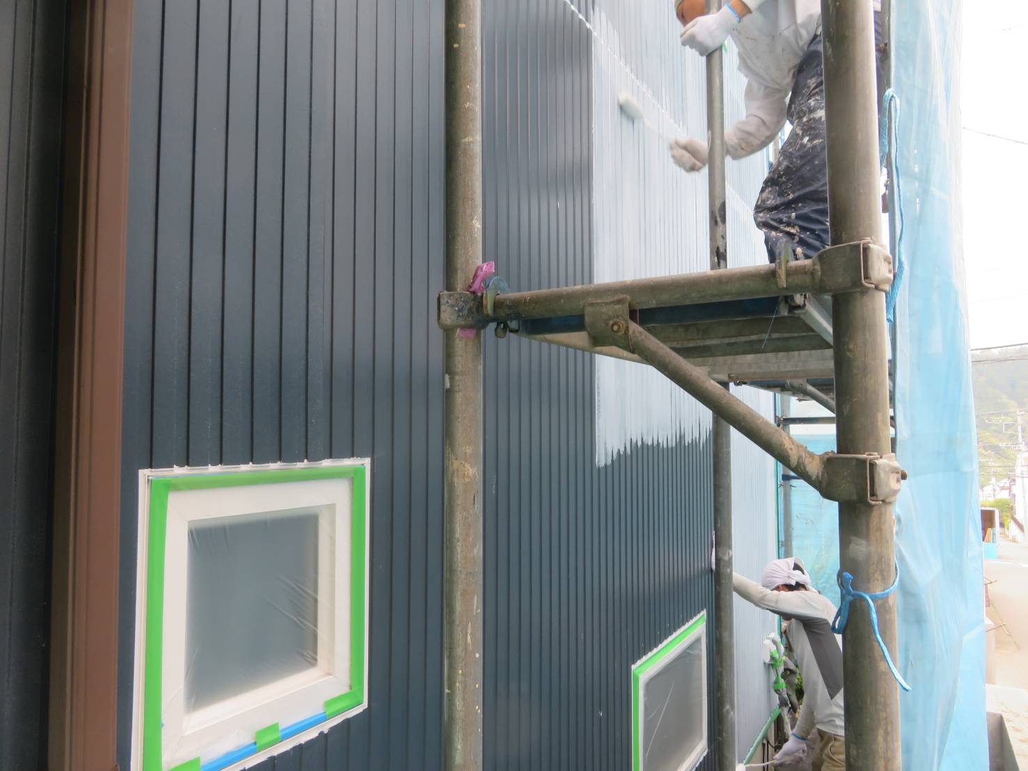 神奈川県逗子市　外壁塗装・屋根カバー工事　外壁塗装のタイミングはいつ？