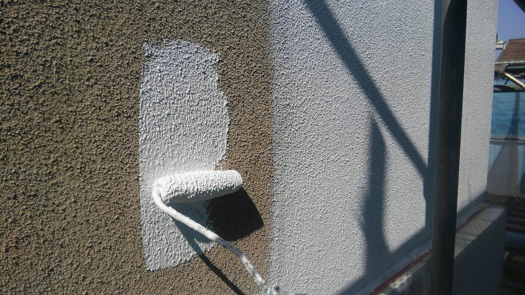 神奈川県三浦市　屋根・外壁塗装工事　外壁の下塗りを行いました！