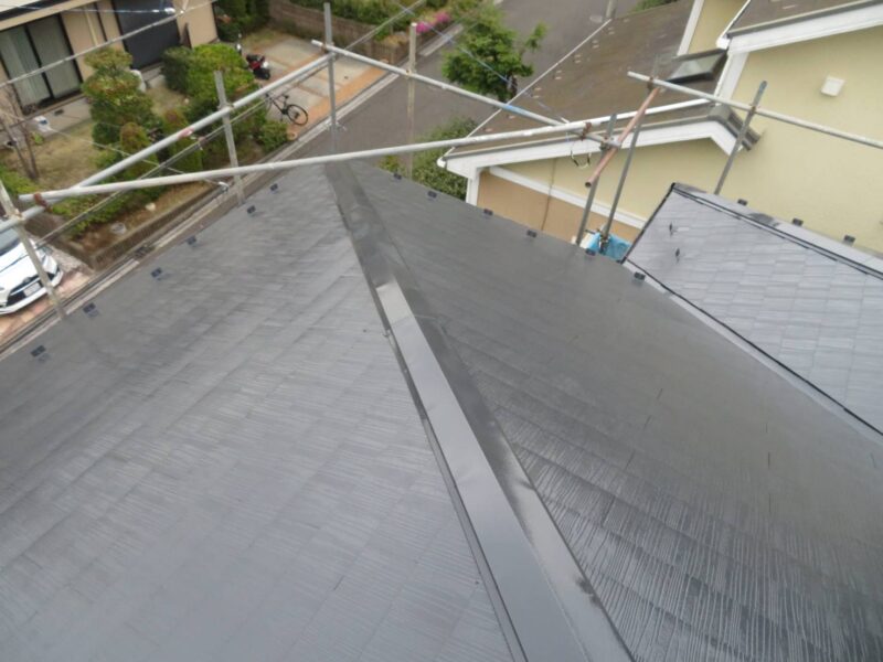 神奈川県三浦市　屋根・外壁塗装工事　棟板金の定期点検のすすめ