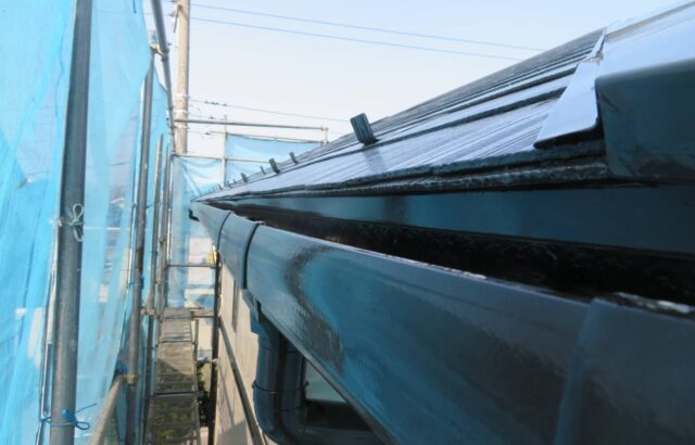 神奈川県三浦市　屋根・外壁塗装工事　雨樋修理も当社におまかせください！