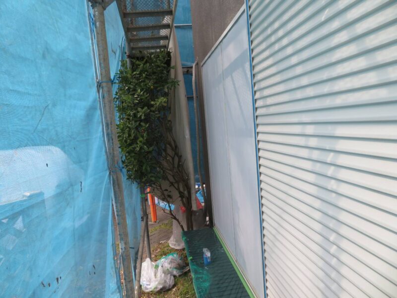神奈川県三浦市　屋根・外壁塗装工事　足場の設置について