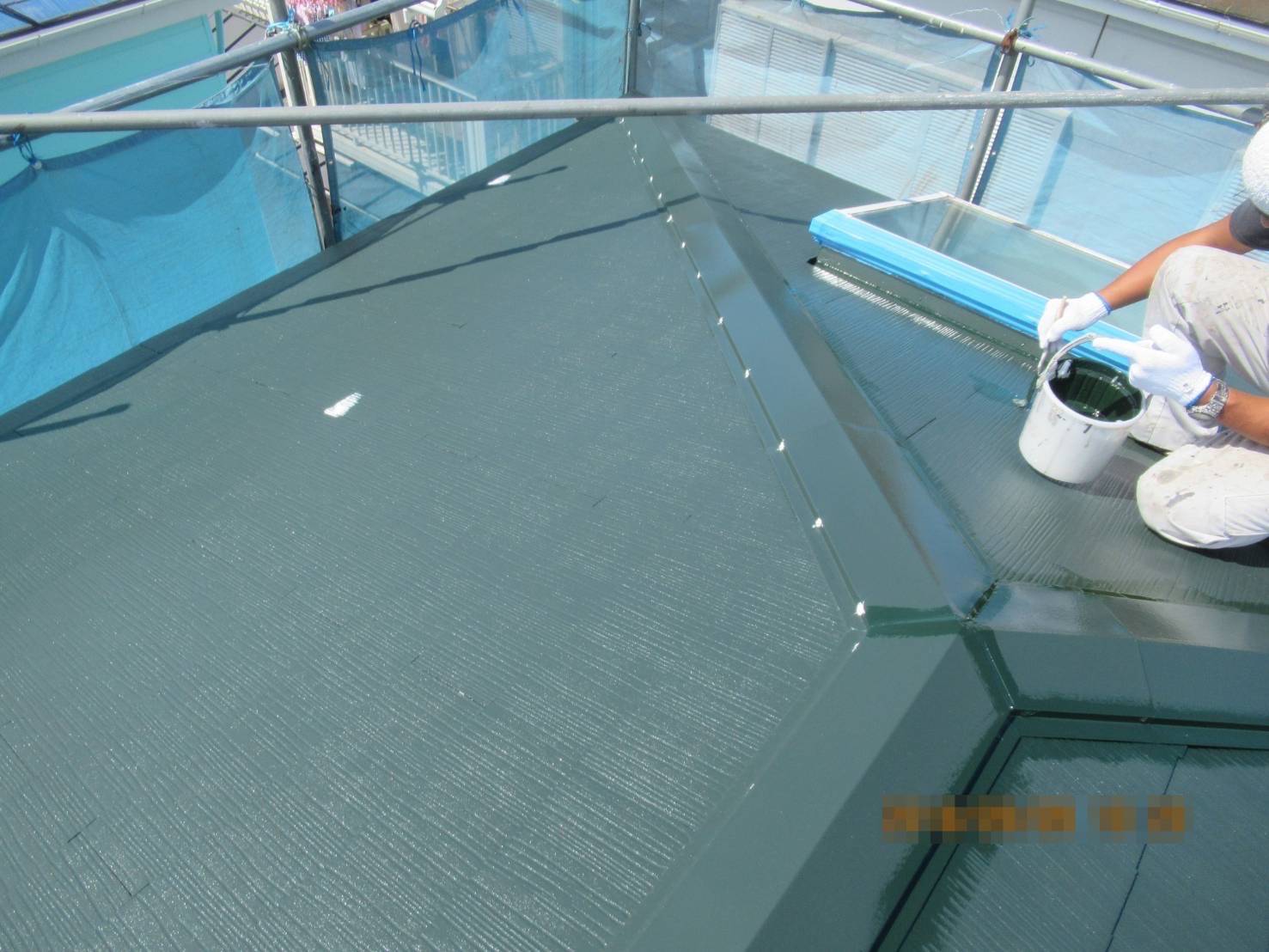 神奈川県横浜市　屋根・外壁塗装工事　屋根のコーキング処理