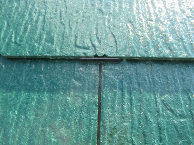 神奈川県横浜市　屋根・外壁塗装工事　スレートの塗装　タスペーサー取り付け