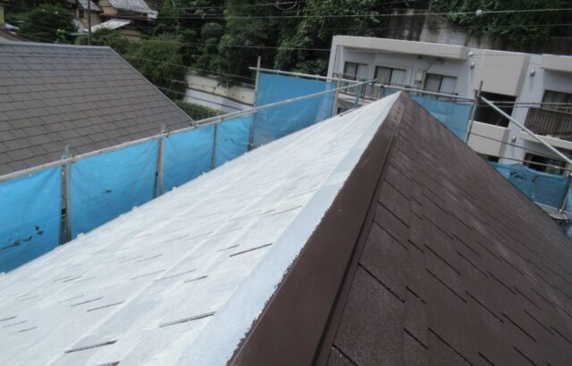 神奈川県横須賀市　屋根・外壁塗装工事　被害が出る前に！棟板金のメンテナンスをしましょう！