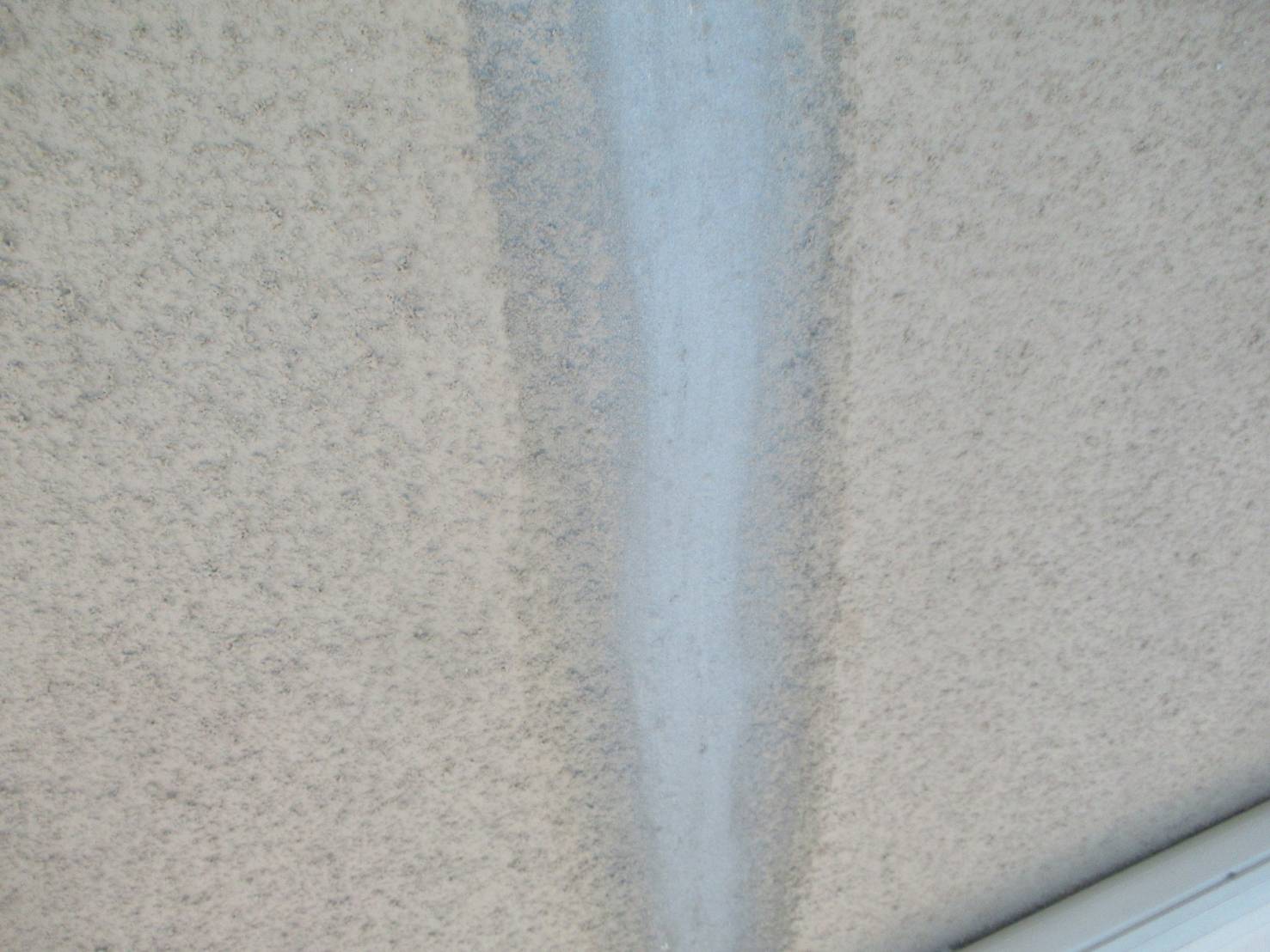 神奈川県横浜市　屋根・外壁塗装工事　外壁のクラック補修を行いました！