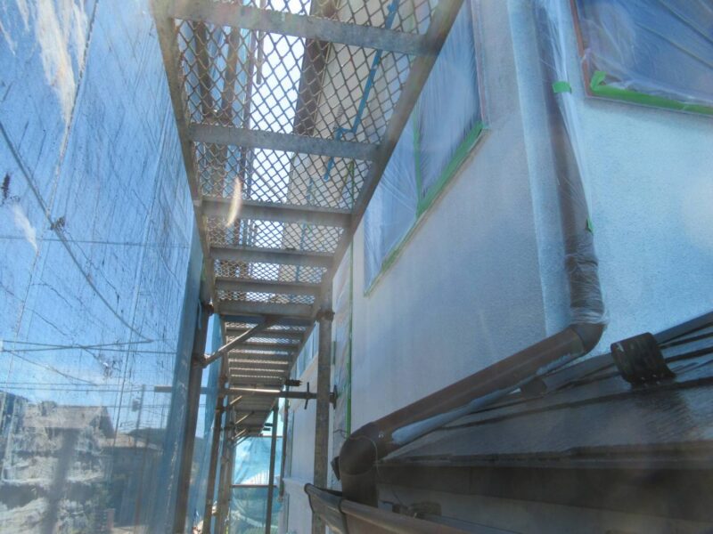 神奈川県横浜市　屋根・外壁塗装工事　塗装工事は養生が基本！