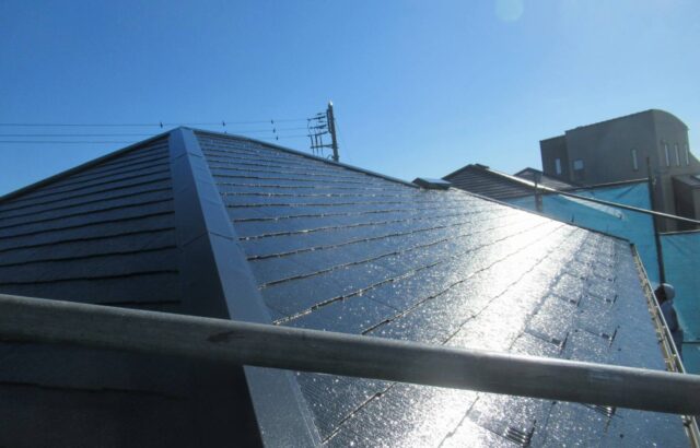 神奈川県横浜市　屋根・外壁塗装工事　屋根仕上げ塗装　リリーフNADシリコン