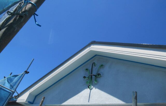 神奈川県横浜市　屋根・外壁塗装工事　破風板とはどんな部材？