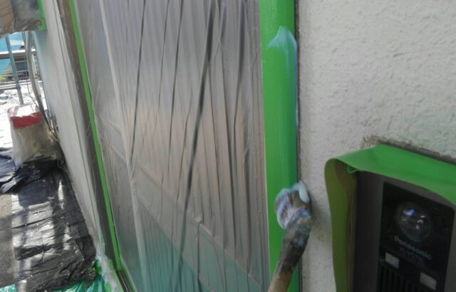 神奈川県横浜市　K様邸　外壁塗装工事　笠木接合部とサッシのシーリング打ち