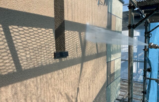 神奈川県横浜市　I様邸　屋根・外壁塗装工事　屋根と外壁の高圧洗浄