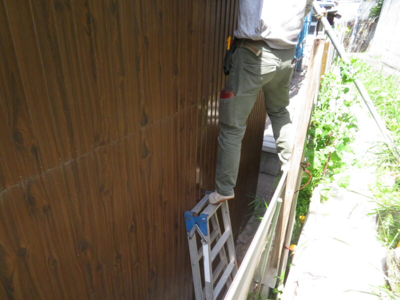 神奈川県横浜市　K様邸　屋根・外壁塗装工事　外壁トタンの張り替え